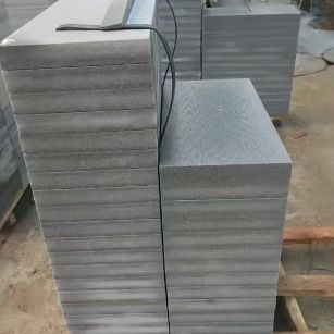 周口 芝麻灰火烧面300*600*50地铺石材