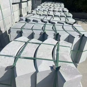 周口 芝麻灰弧形路沿石