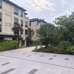 周口 芝麻白与芝麻白搭配铺装，尺寸1200*600