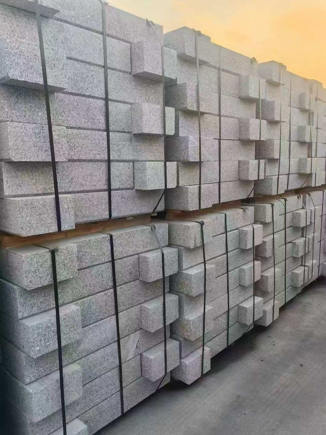 周口 芝麻白路沿石