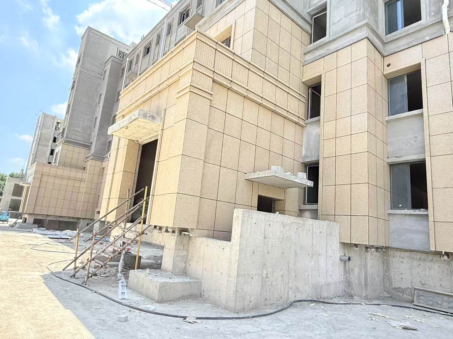 周口 黄金麻干挂，工地实拍