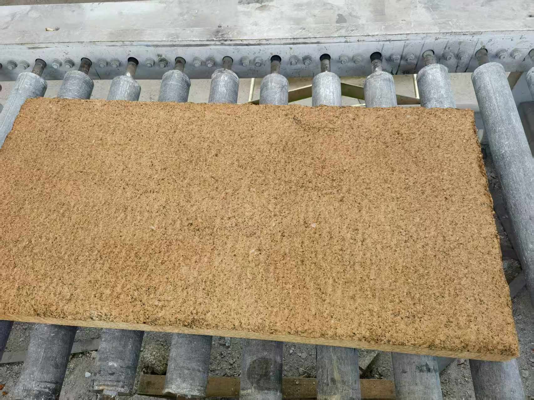 周口 菠萝面老石板，做旧仿古石，流水线生产加工