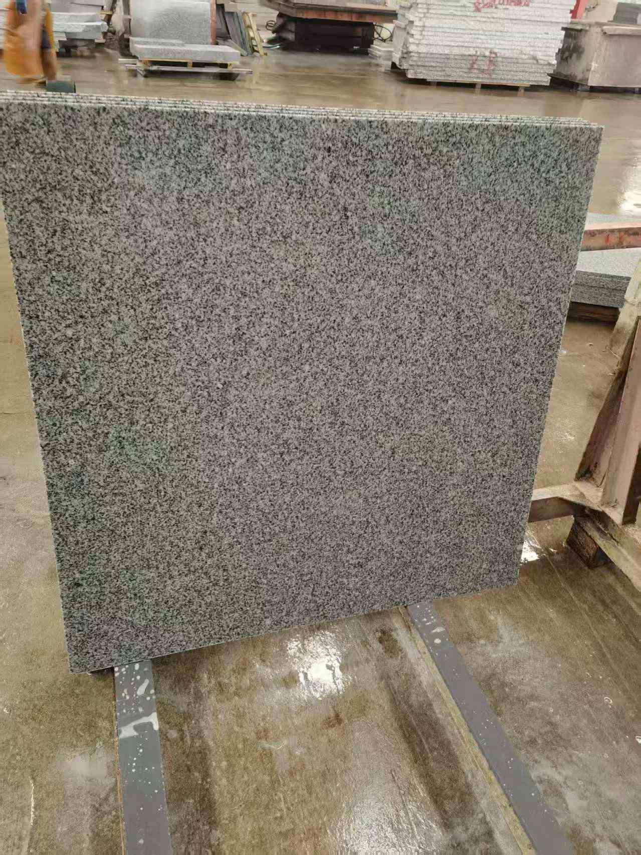 周口 芝麻白光面900*900，高地铁标准